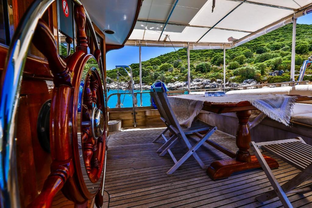 Blue Cruise Hotel Kas Exterior photo